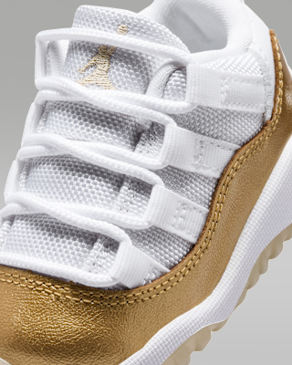 Air Jordan 11 Low 